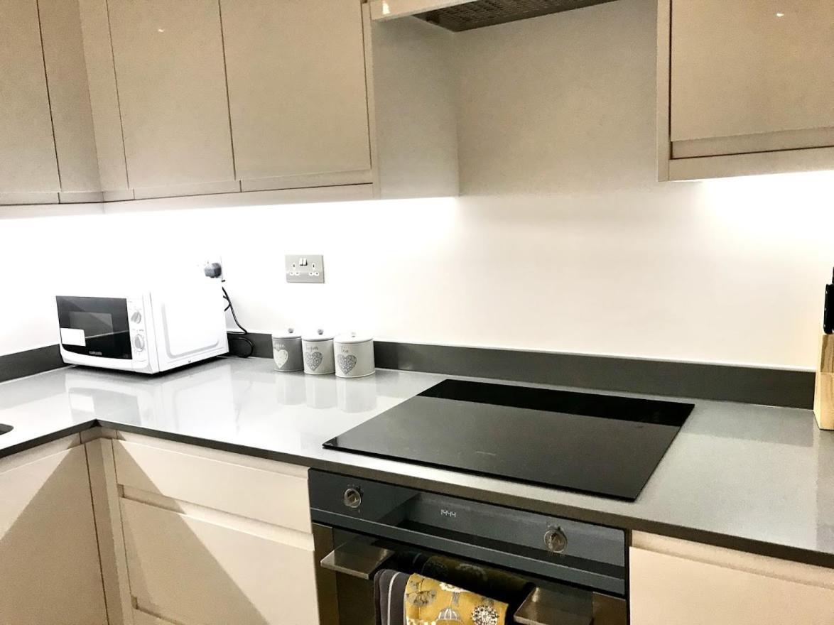 Готель Maplewood Luxurious One-Bed Flat With Free Parking St Albans Екстер'єр фото