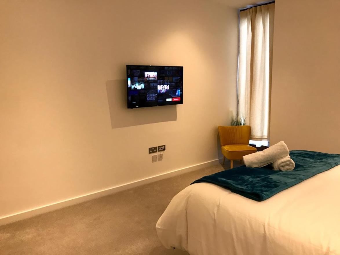 Готель Maplewood Luxurious One-Bed Flat With Free Parking St Albans Екстер'єр фото