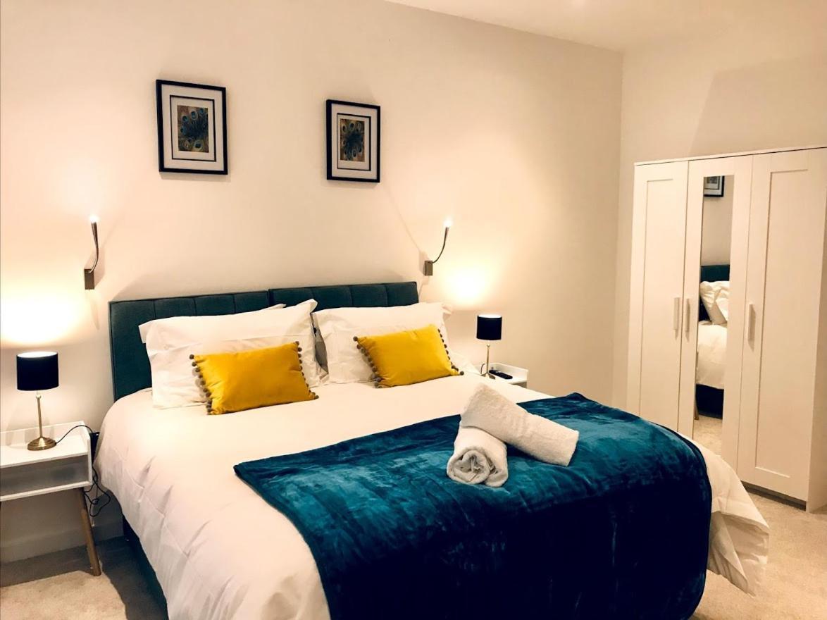 Готель Maplewood Luxurious One-Bed Flat With Free Parking St Albans Екстер'єр фото