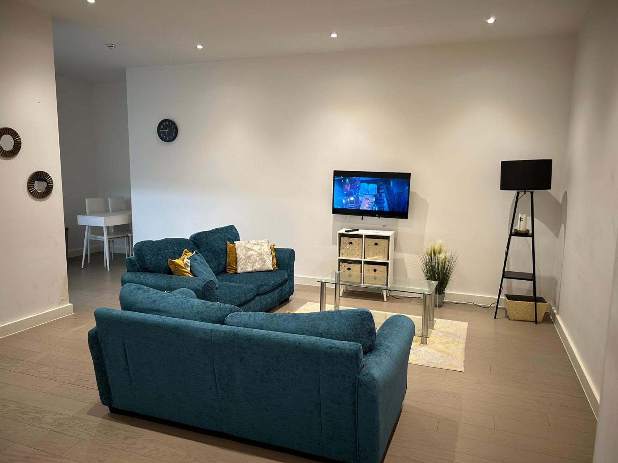 Готель Maplewood Luxurious One-Bed Flat With Free Parking St Albans Екстер'єр фото
